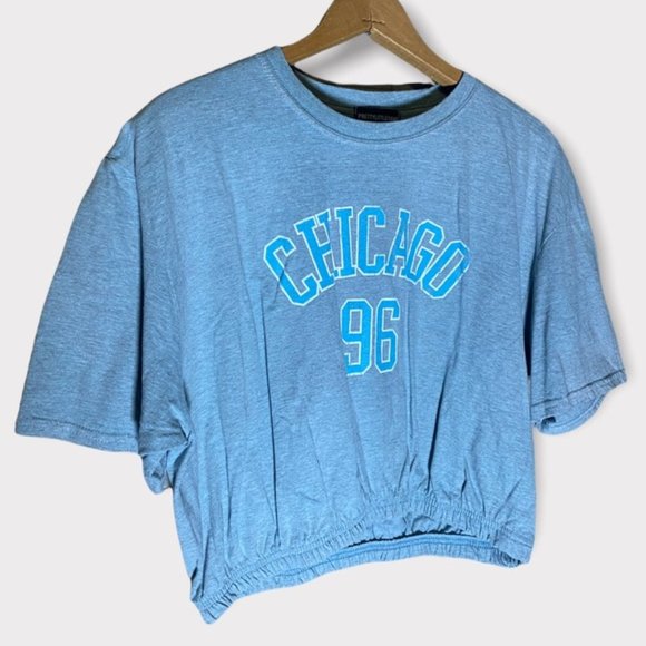 PrettyLittleThing Cotton Aqua Chicago '96 Graphic Elastic Hem Short Sleeve Tee - Picture 5 of 8